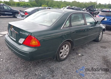 2002 Toyota Avalon Xl/Xls z USA, uszkodzony, nr VIN 4T1BF28B32U207580